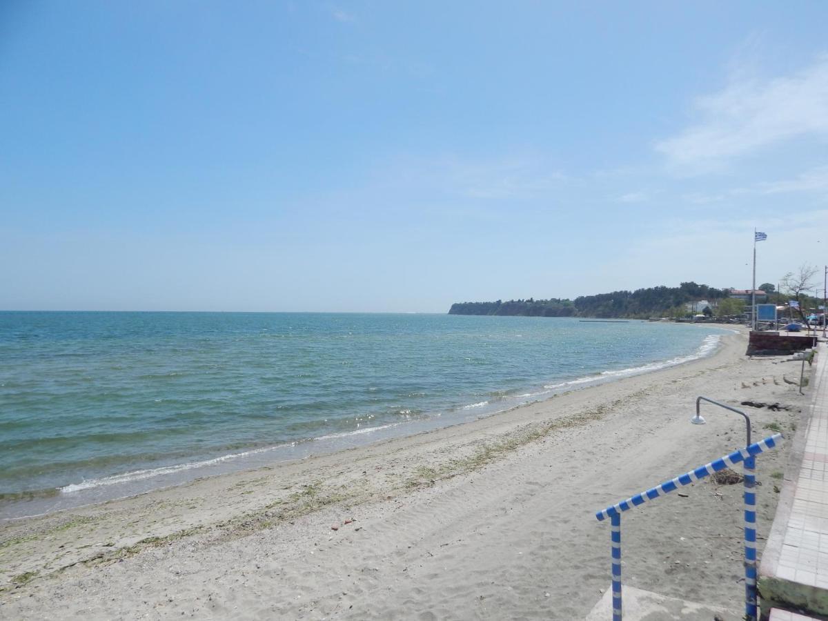 Zira Holiday House 마크리기알로스 외부 사진
