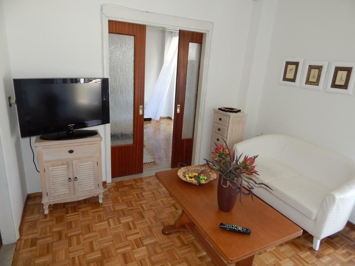 Zira Holiday House 마크리기알로스 외부 사진