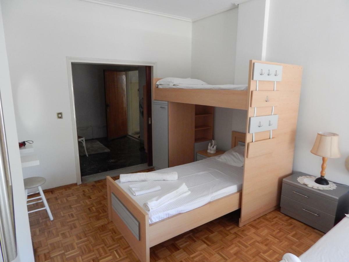 Zira Holiday House 마크리기알로스 외부 사진