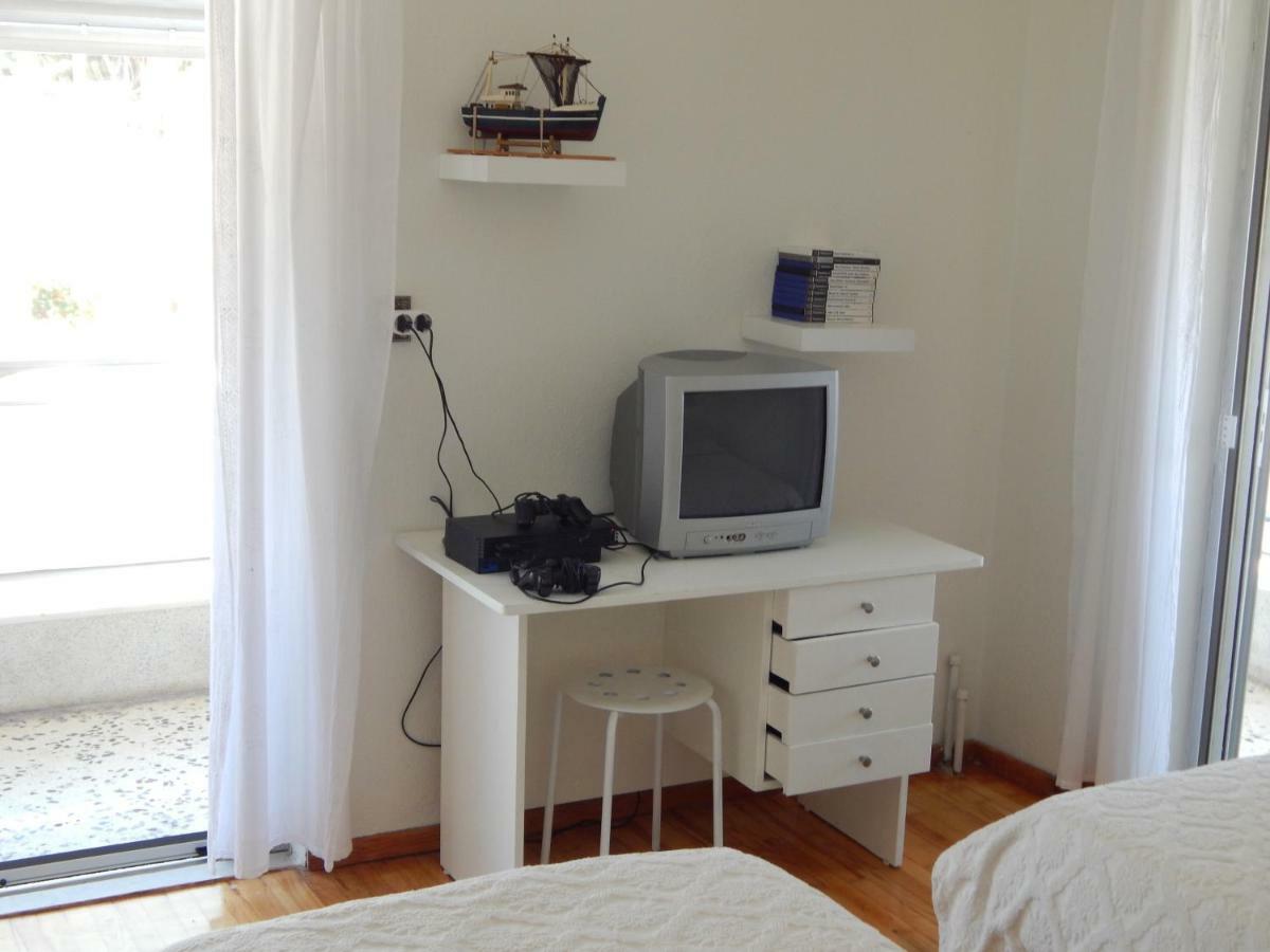 Zira Holiday House 마크리기알로스 외부 사진
